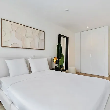Appartement Upscale Urban Style & Comfort For Six