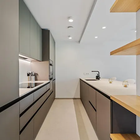 Appartement Upscale Urban Style & Comfort For Six *