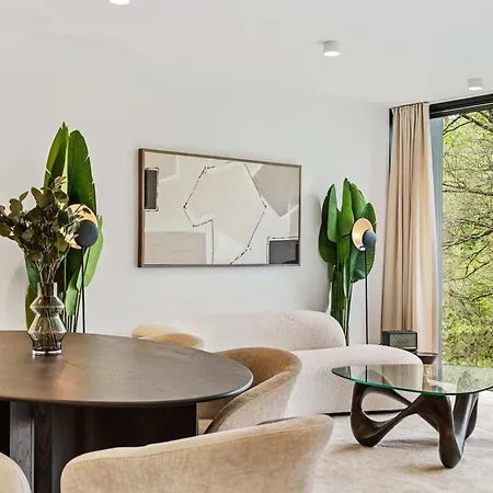 Upscale Urban Style & Comfort For Six Luxemburg