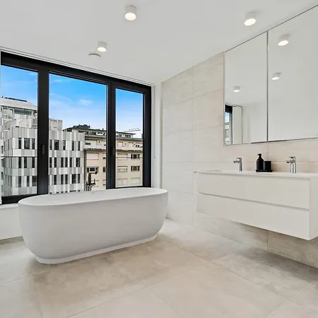 Upscale Urban Style & Comfort For Six شقة *
