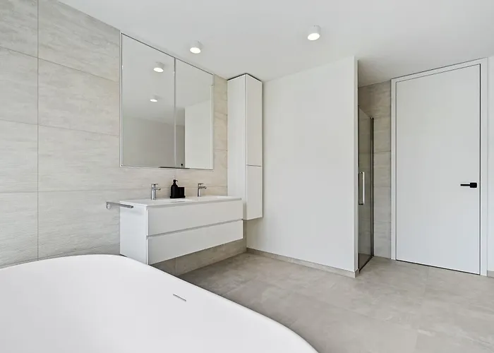 Upscale Urban Style & Comfort For Six Luxemburgo